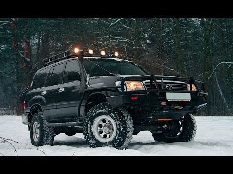 <span style="font-weight: bold;">TOYOTA LAND CRUISER 105</span>